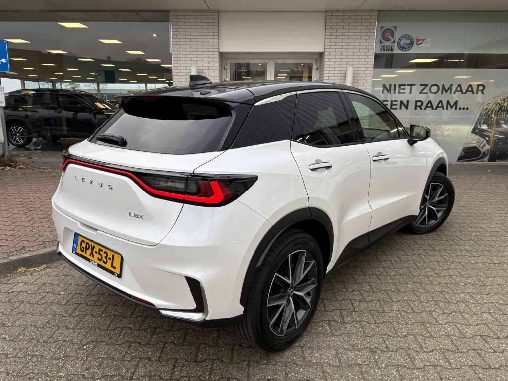 Hoofdafbeelding Lexus LBX