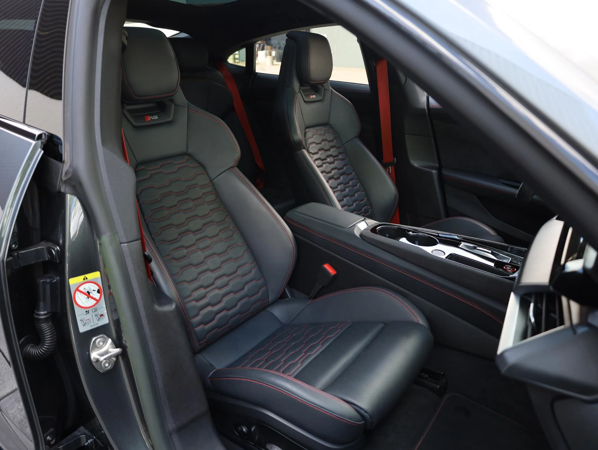 Hoofdafbeelding Audi e-tron GT