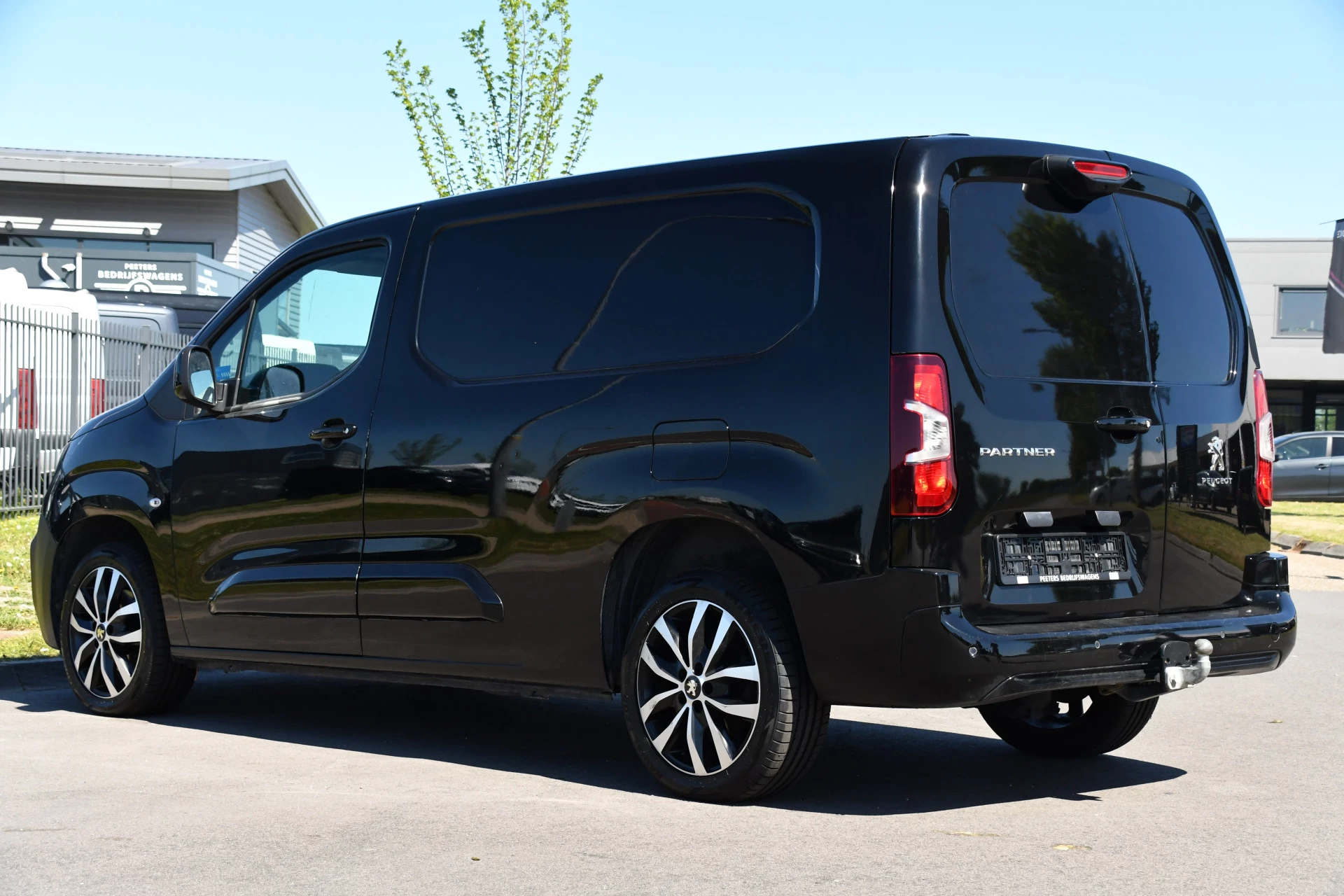 Hoofdafbeelding Peugeot Partner