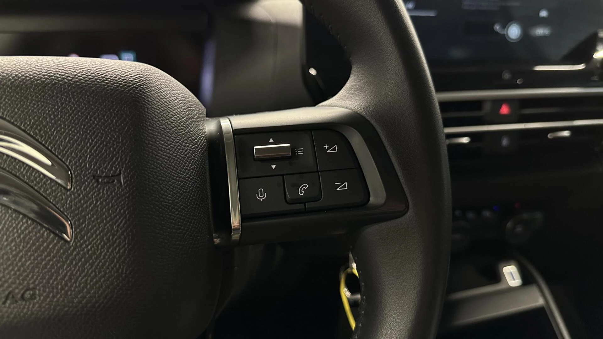 Hoofdafbeelding Citroën ë-C4 X