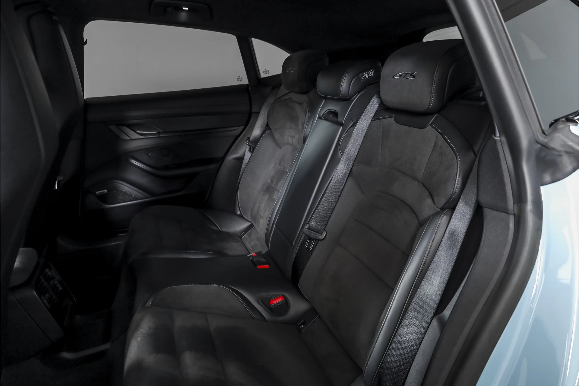 Hoofdafbeelding Porsche Taycan