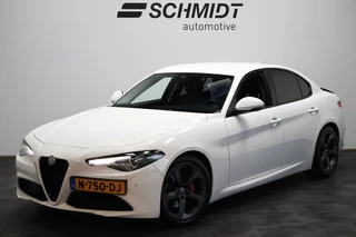 Alfa Romeo Giulia 2.0T Super Automaat | Bi-Xenon | Carbon | Stoel/Stuurverwarming