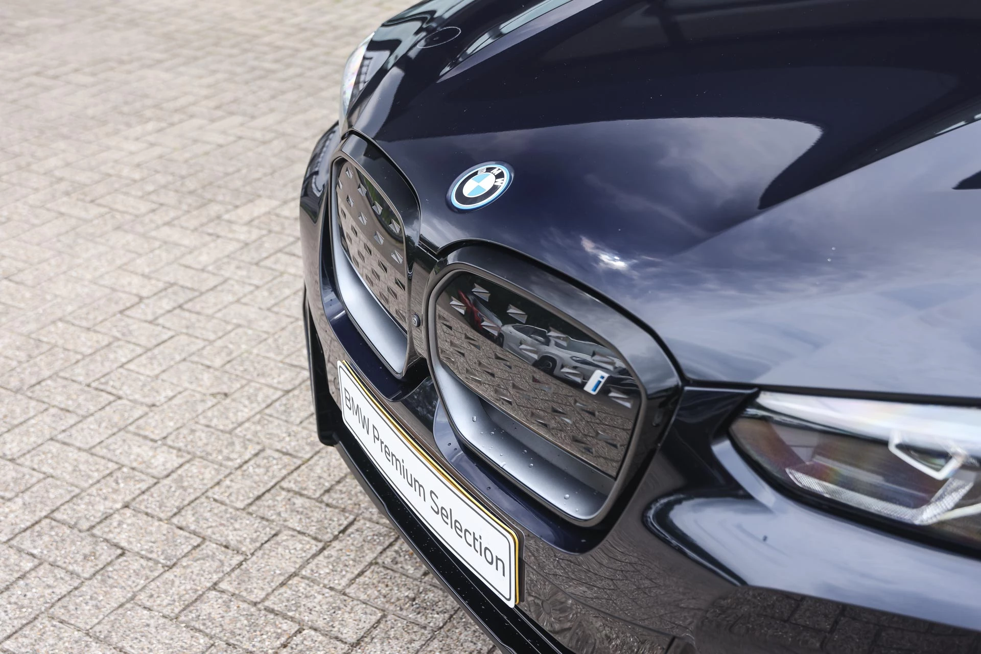 Hoofdafbeelding BMW iX3