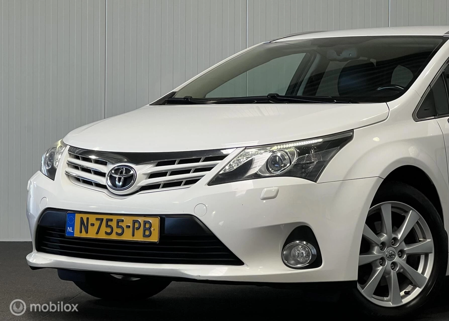 Hoofdafbeelding Toyota Avensis