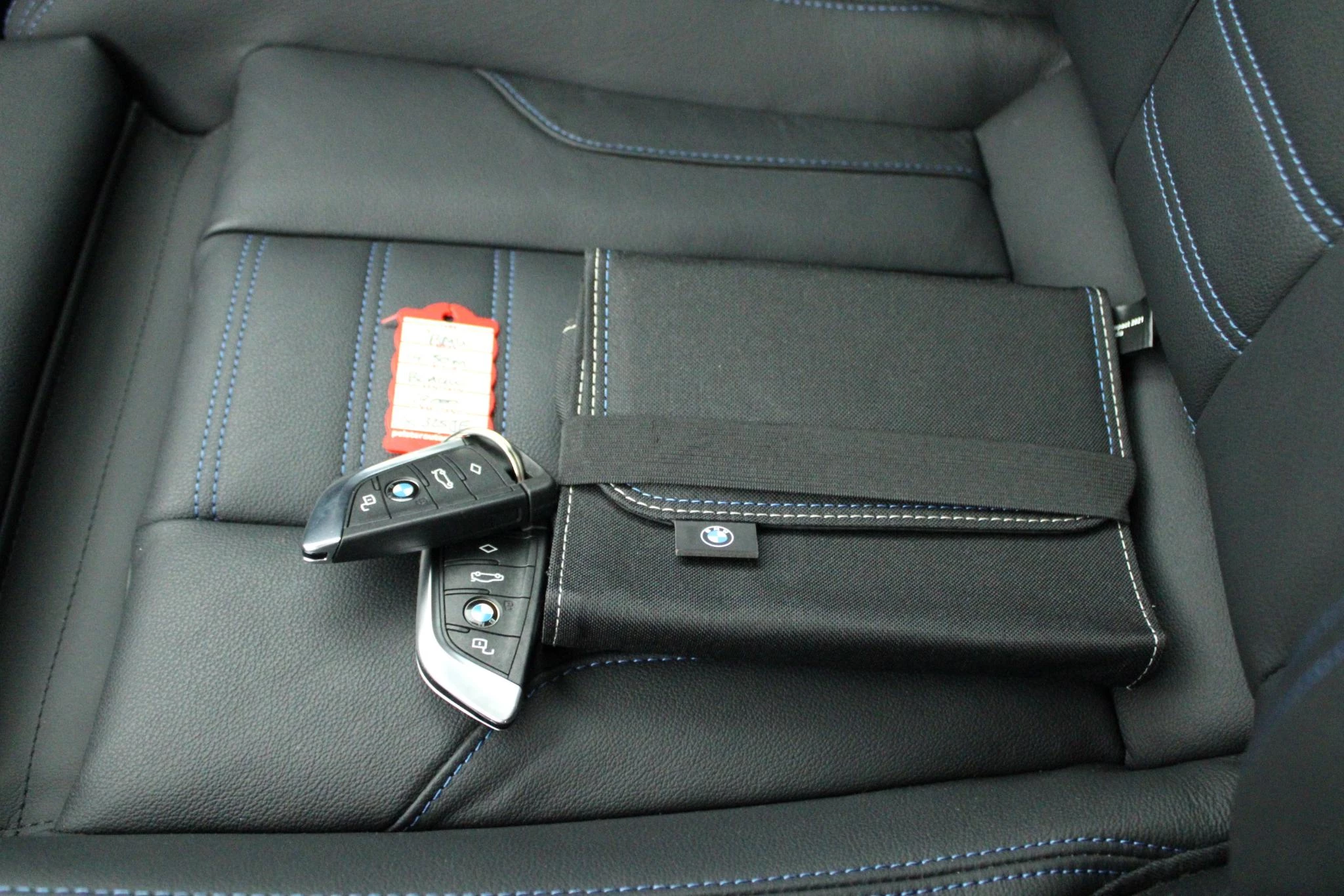 Hoofdafbeelding BMW i4