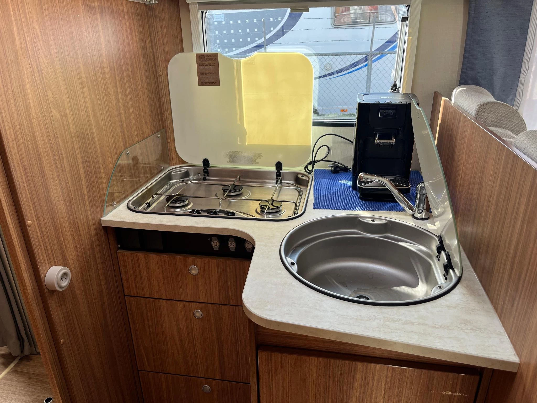 Hoofdafbeelding Carado Capron T 449