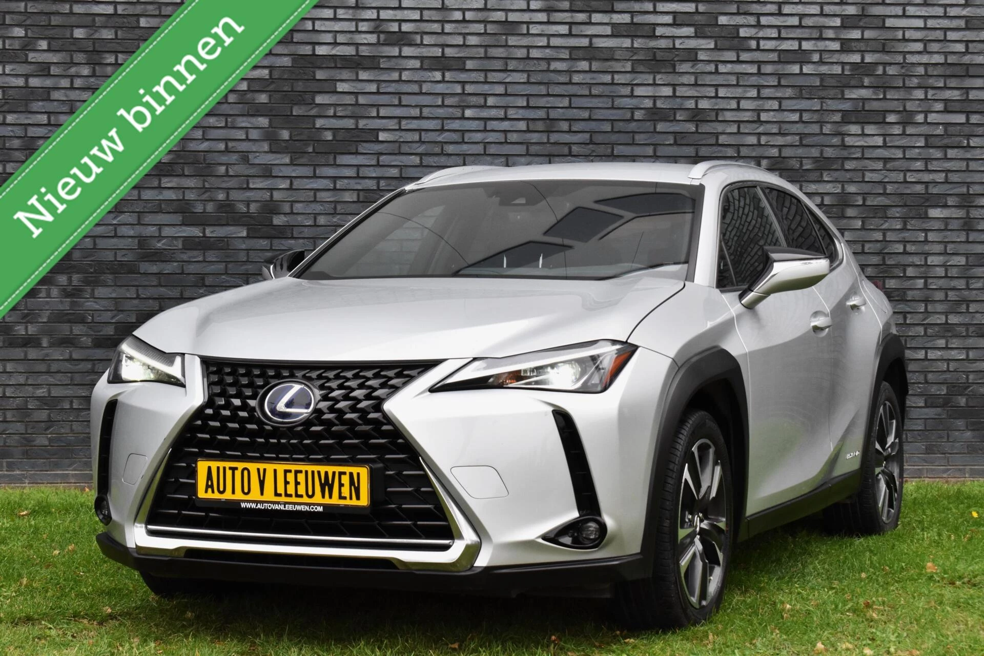 Hoofdafbeelding Lexus UX