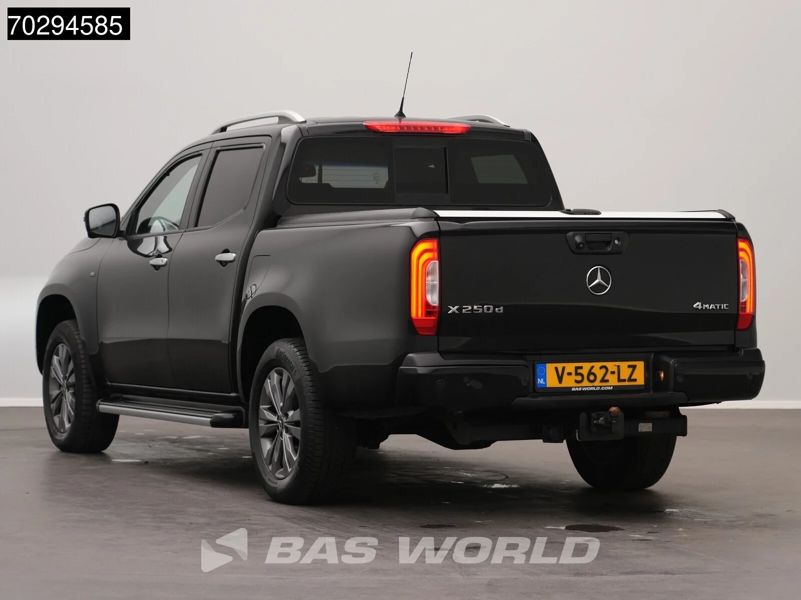 Hoofdafbeelding Mercedes-Benz X-Klasse