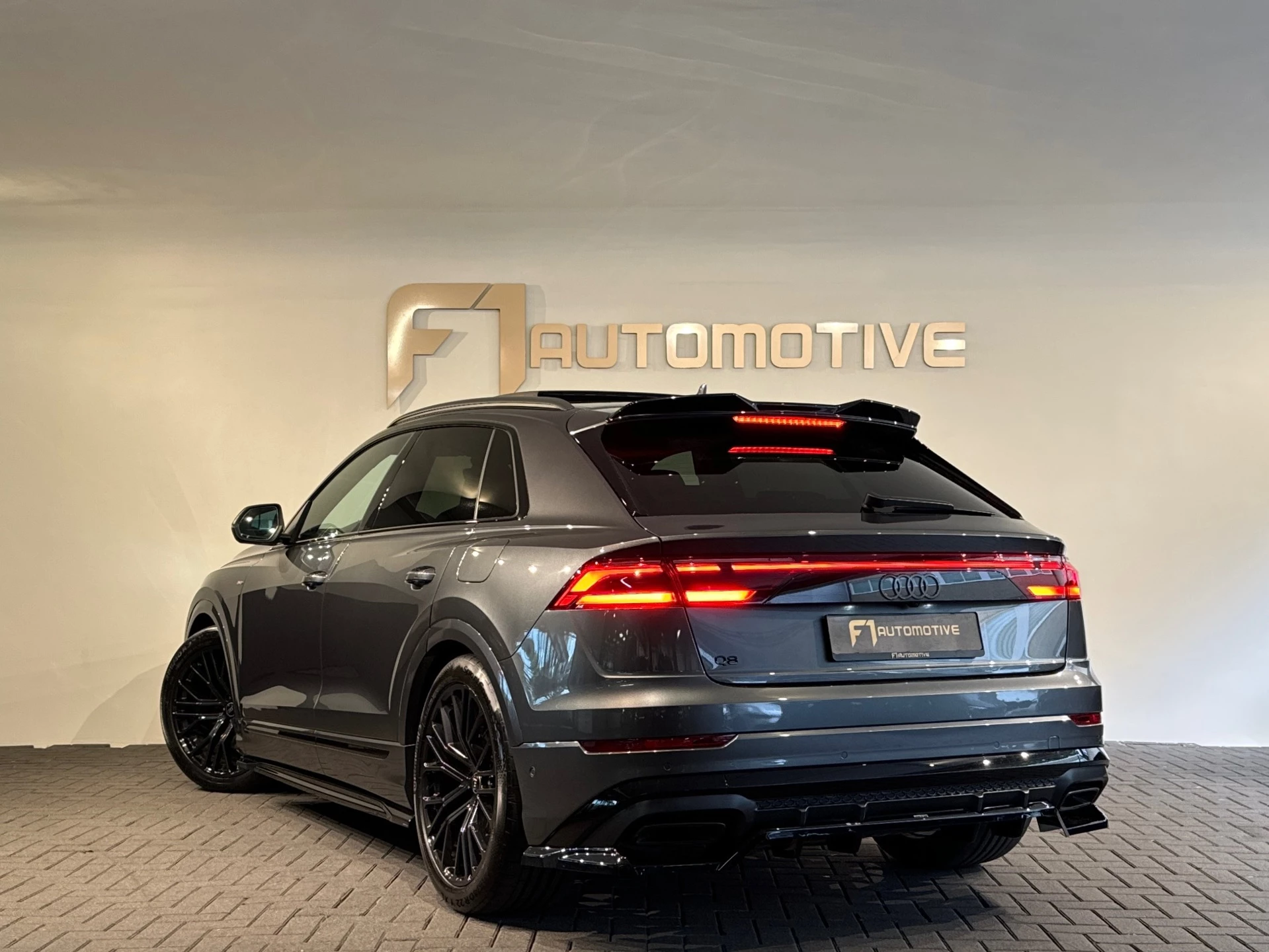 Hoofdafbeelding Audi Q8