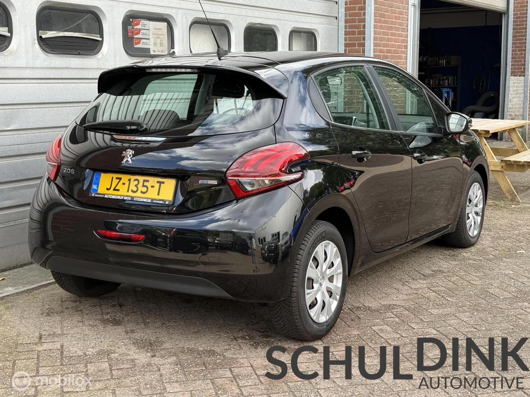Hoofdafbeelding Peugeot 208