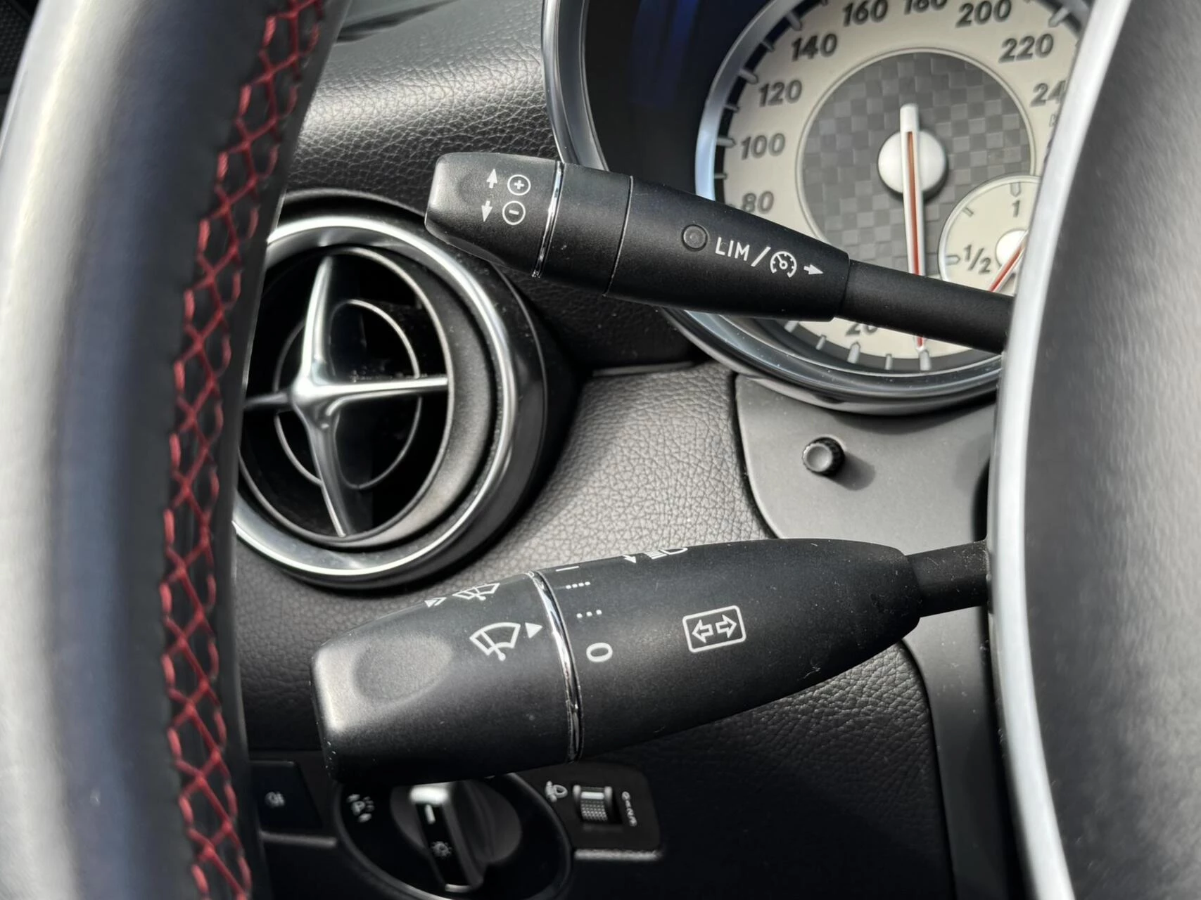 Hoofdafbeelding Mercedes-Benz SLK