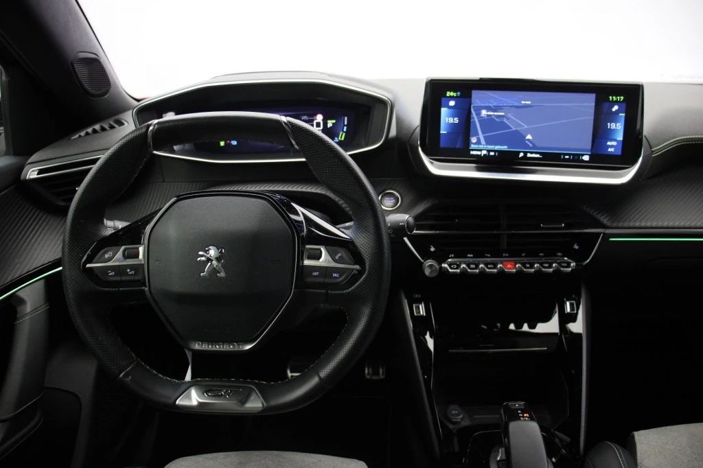 Hoofdafbeelding Peugeot e-2008