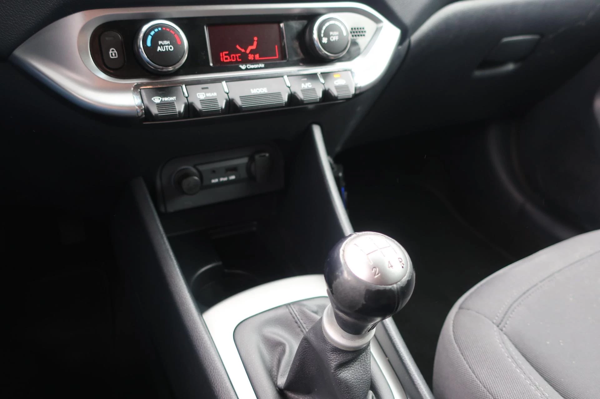 Hoofdafbeelding Kia Rio
