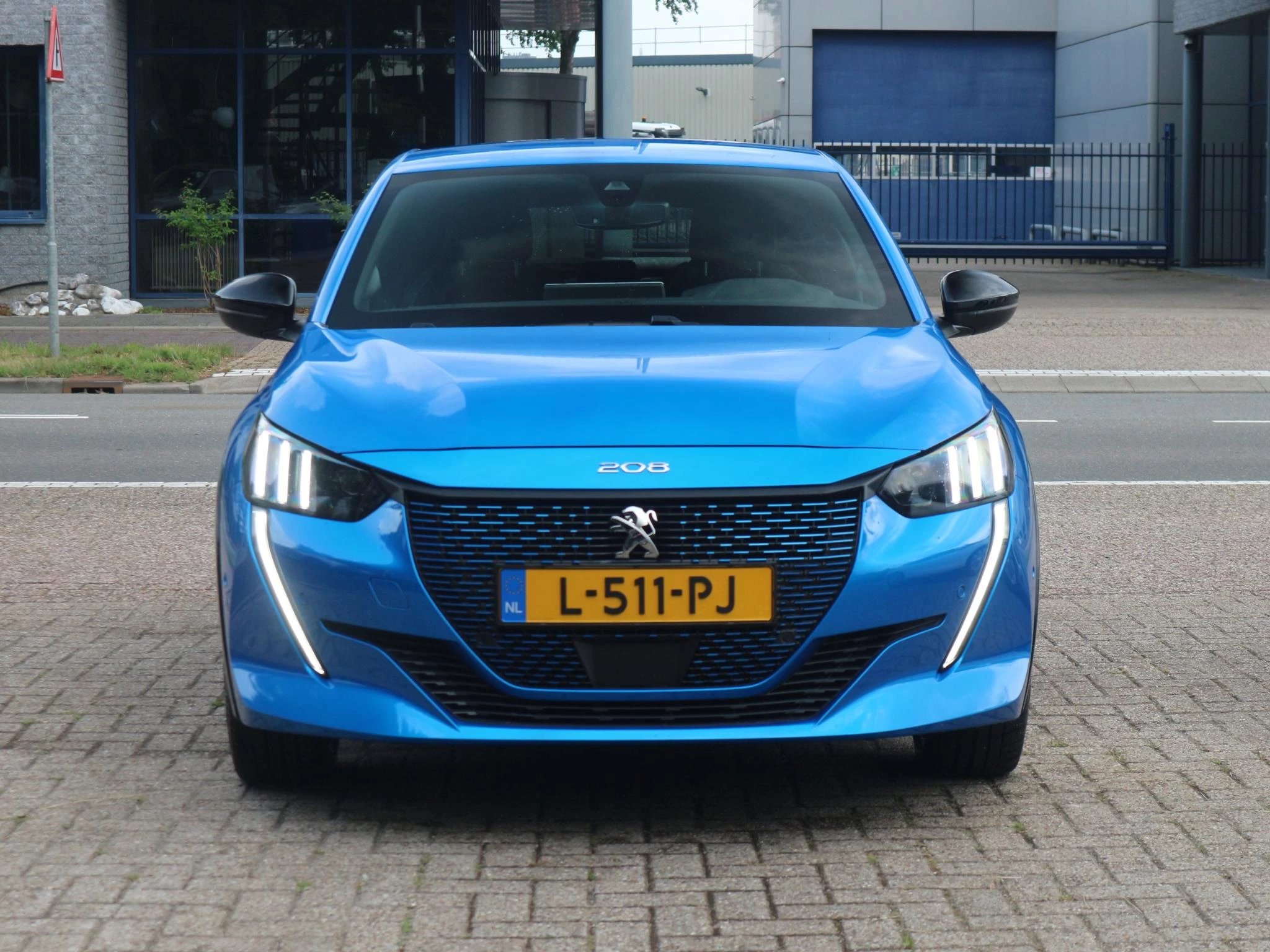 Hoofdafbeelding Peugeot e-208
