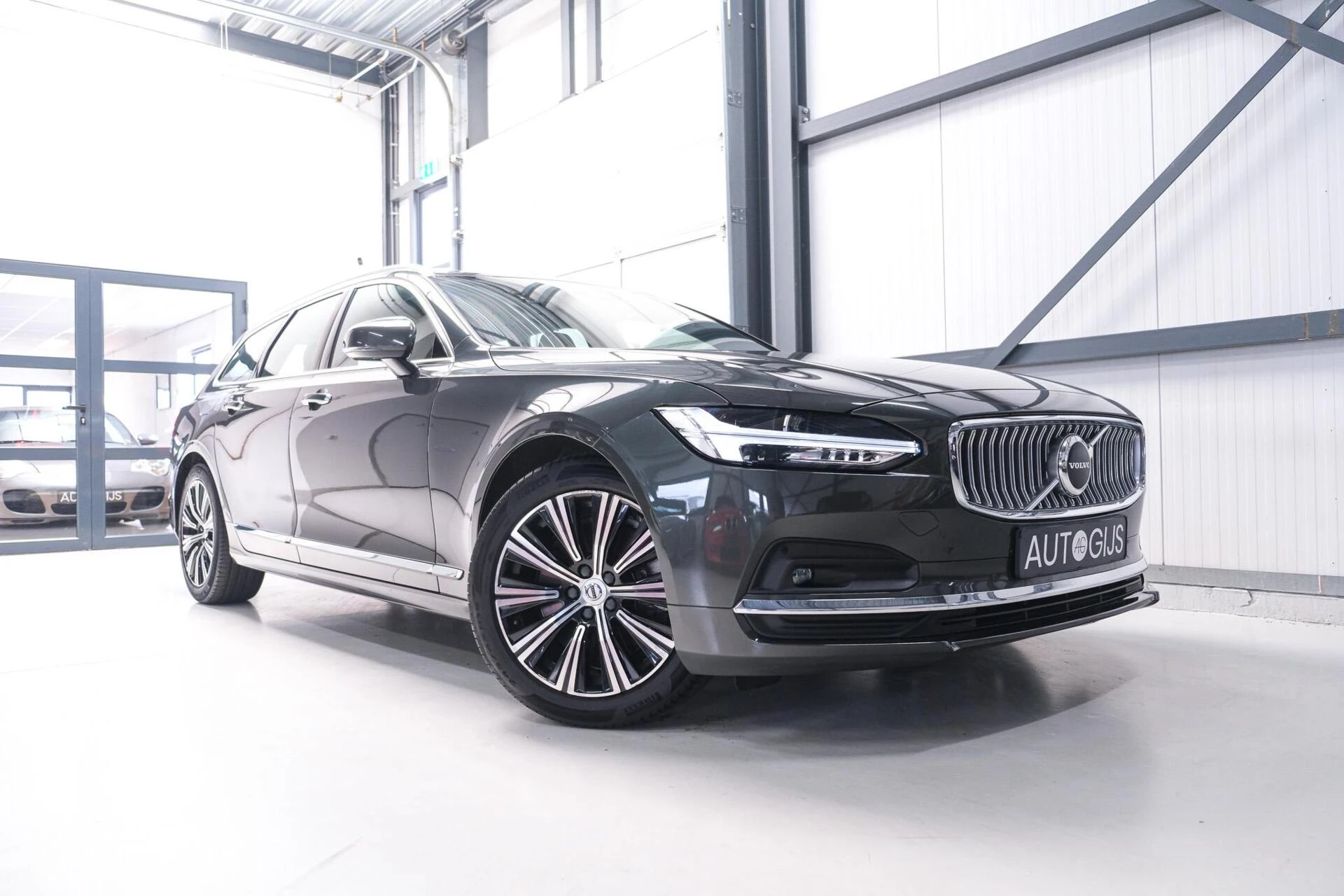 Hoofdafbeelding Volvo V90