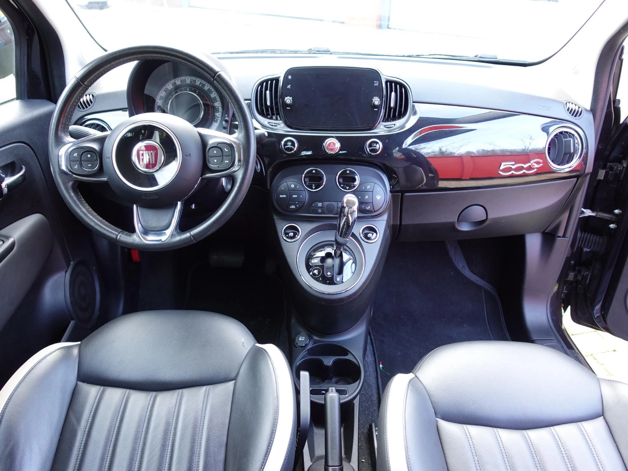 Hoofdafbeelding Fiat 500C