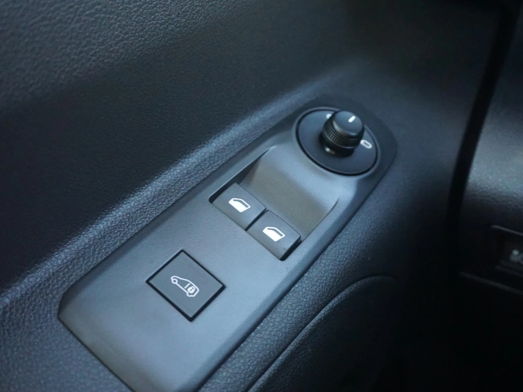 Hoofdafbeelding Peugeot e-Partner