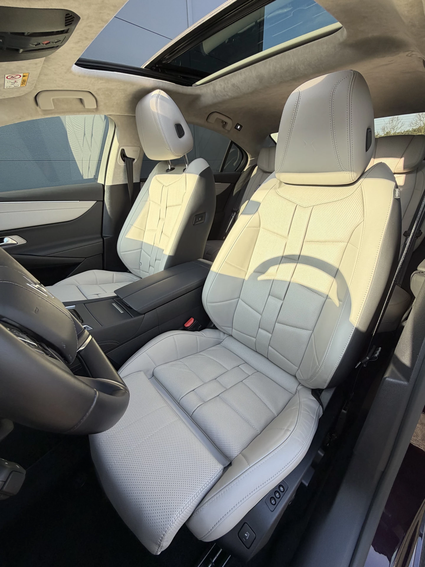 Hoofdafbeelding DS DS 9