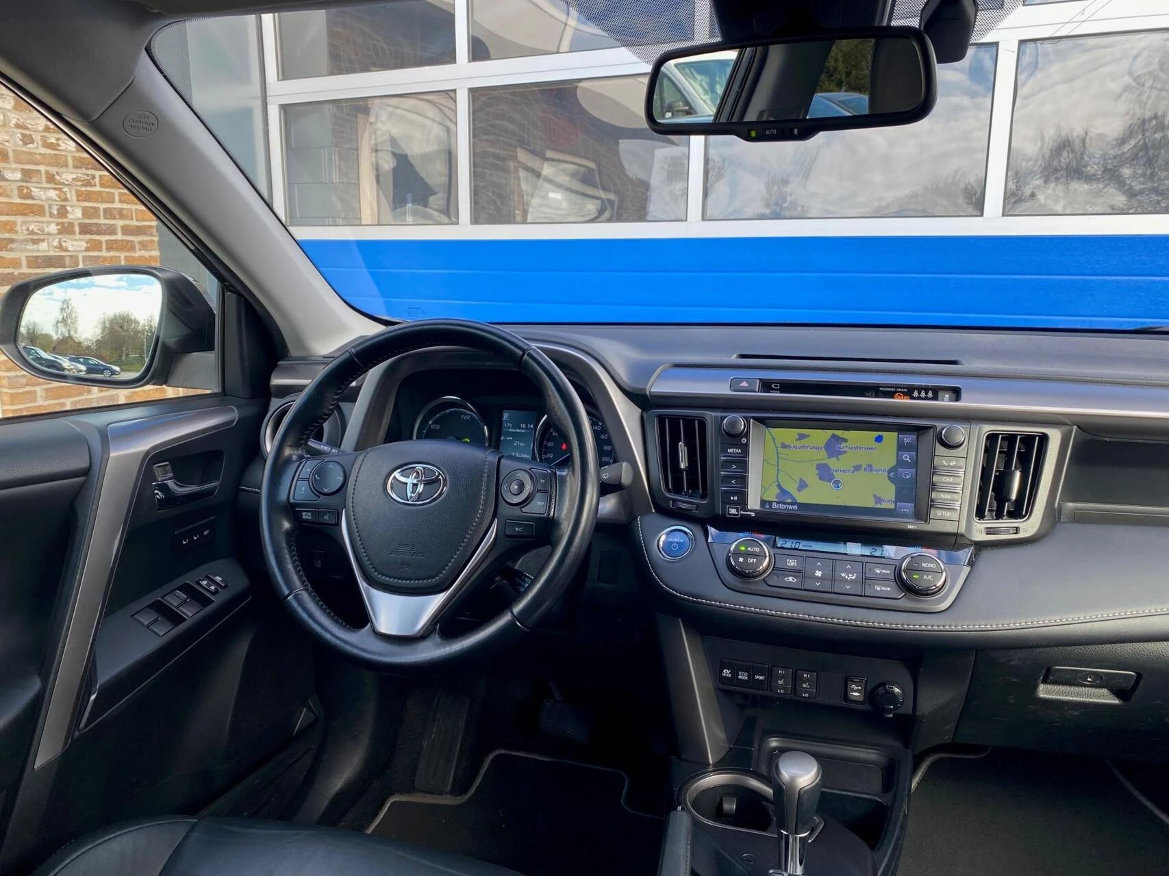 Hoofdafbeelding Toyota RAV4