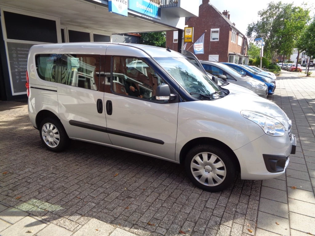 Hoofdafbeelding Opel Combo