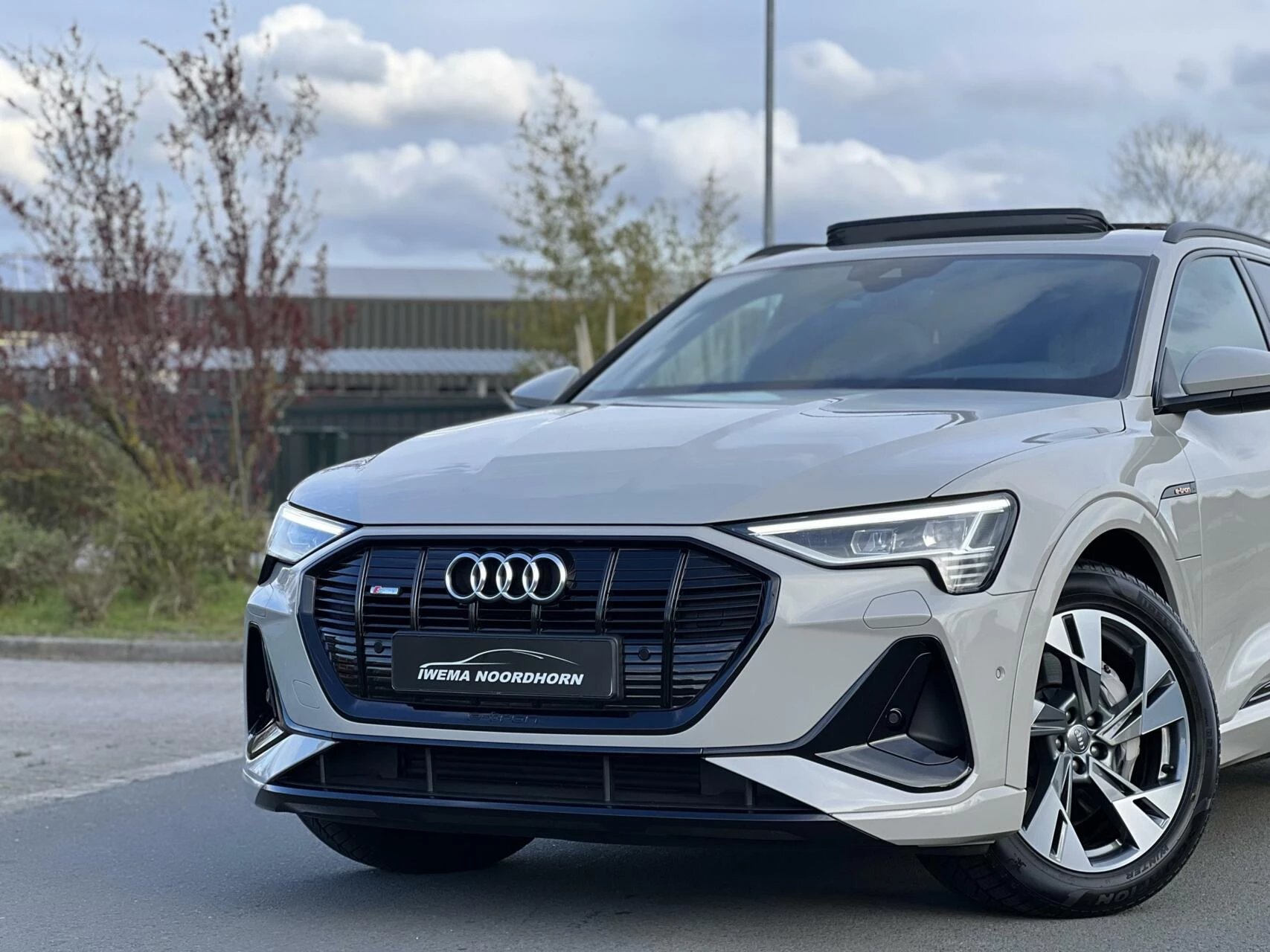 Hoofdafbeelding Audi e-tron