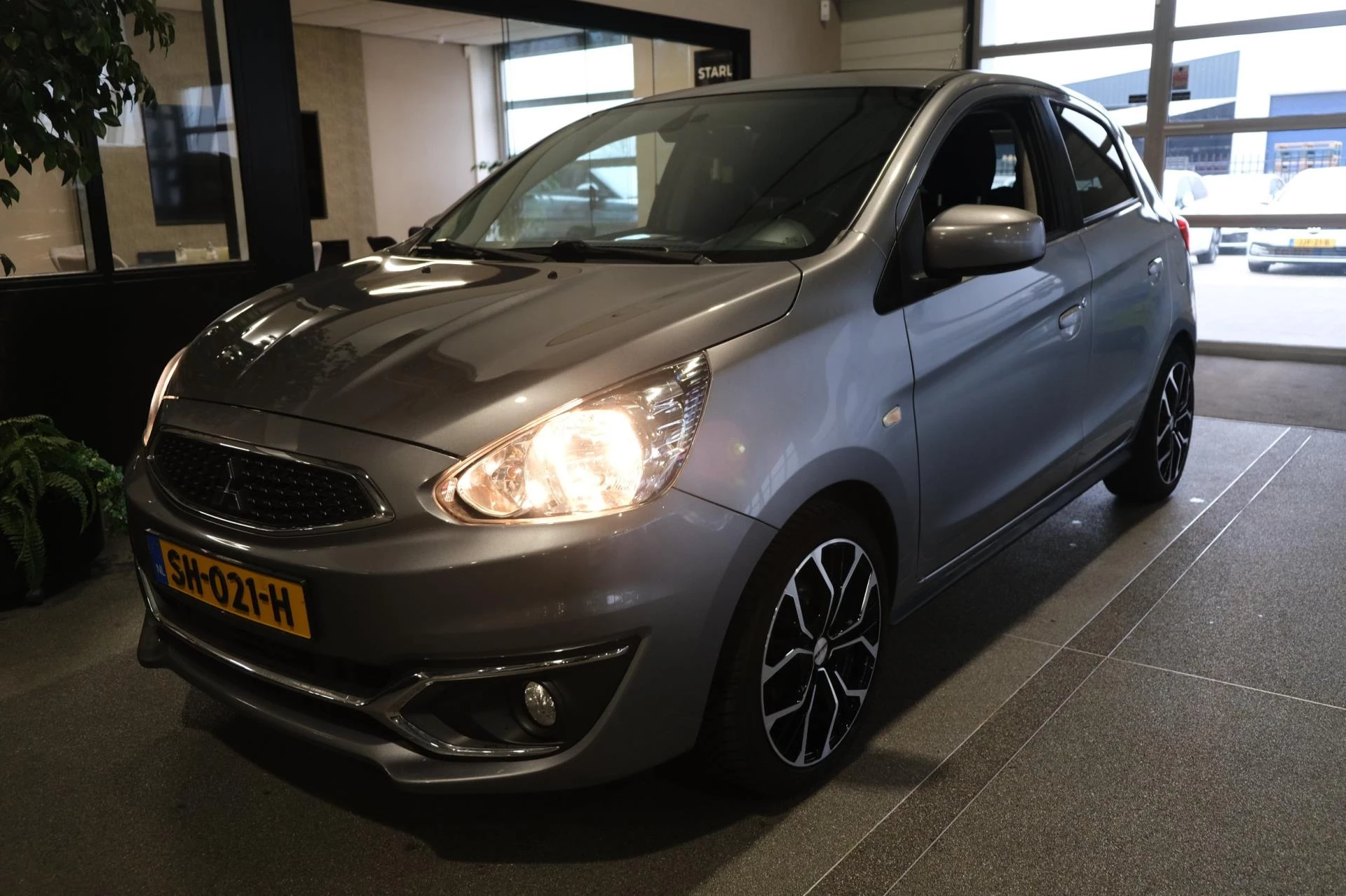 Hoofdafbeelding Mitsubishi Space Star