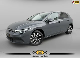 Hoofdafbeelding Volkswagen Golf Volkswagen Golf 1.4 eHybrid Style * Camera * Side Assist * Massage * CarPlay *