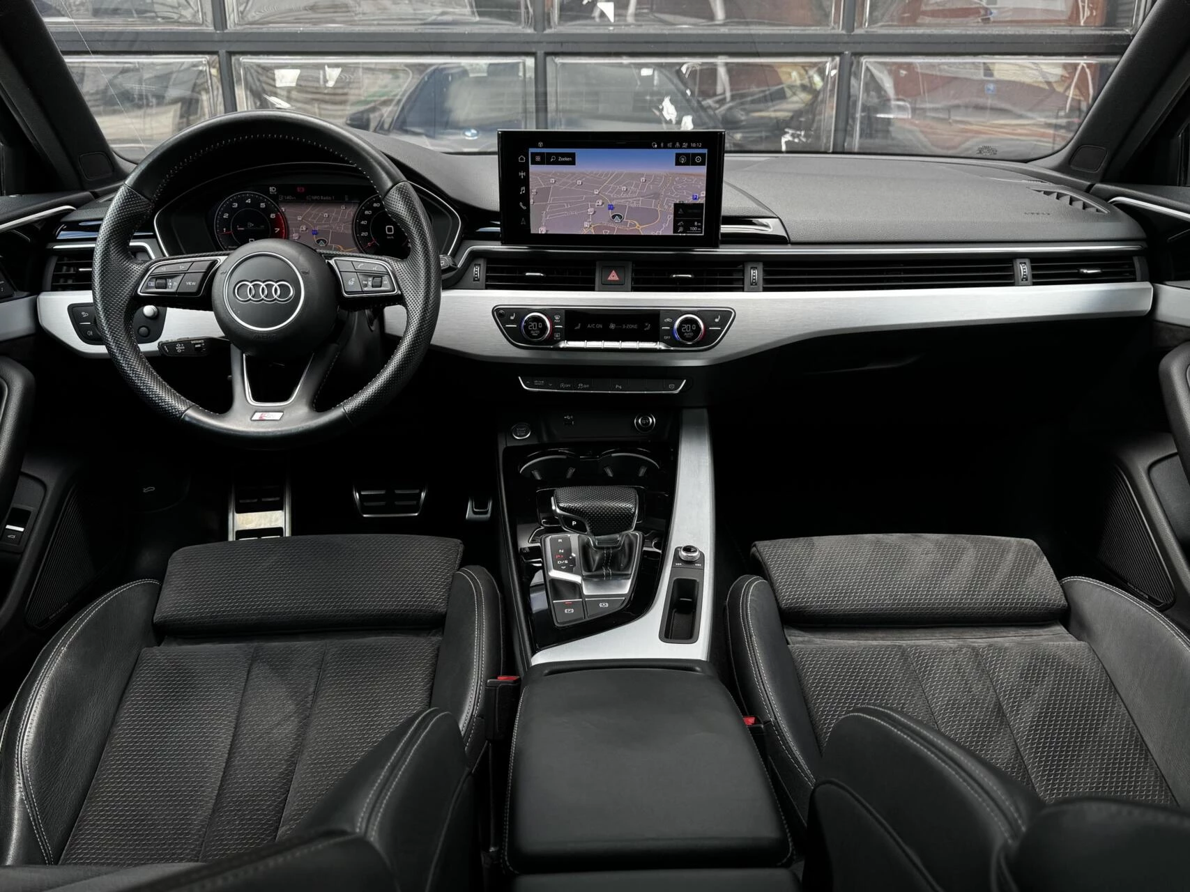 Hoofdafbeelding Audi A4