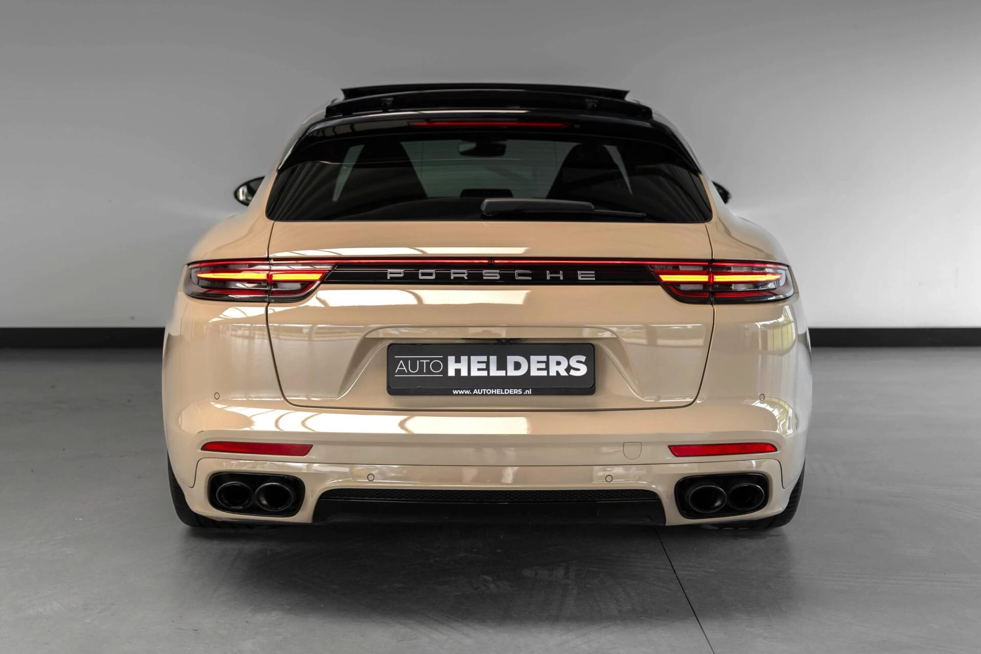 Hoofdafbeelding Porsche Panamera