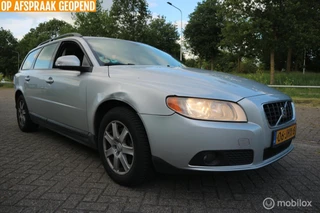 Volvo V70 2.4D 5-Cilinder Kinetic LEDER/ECC/NAVIGATIE/LMV