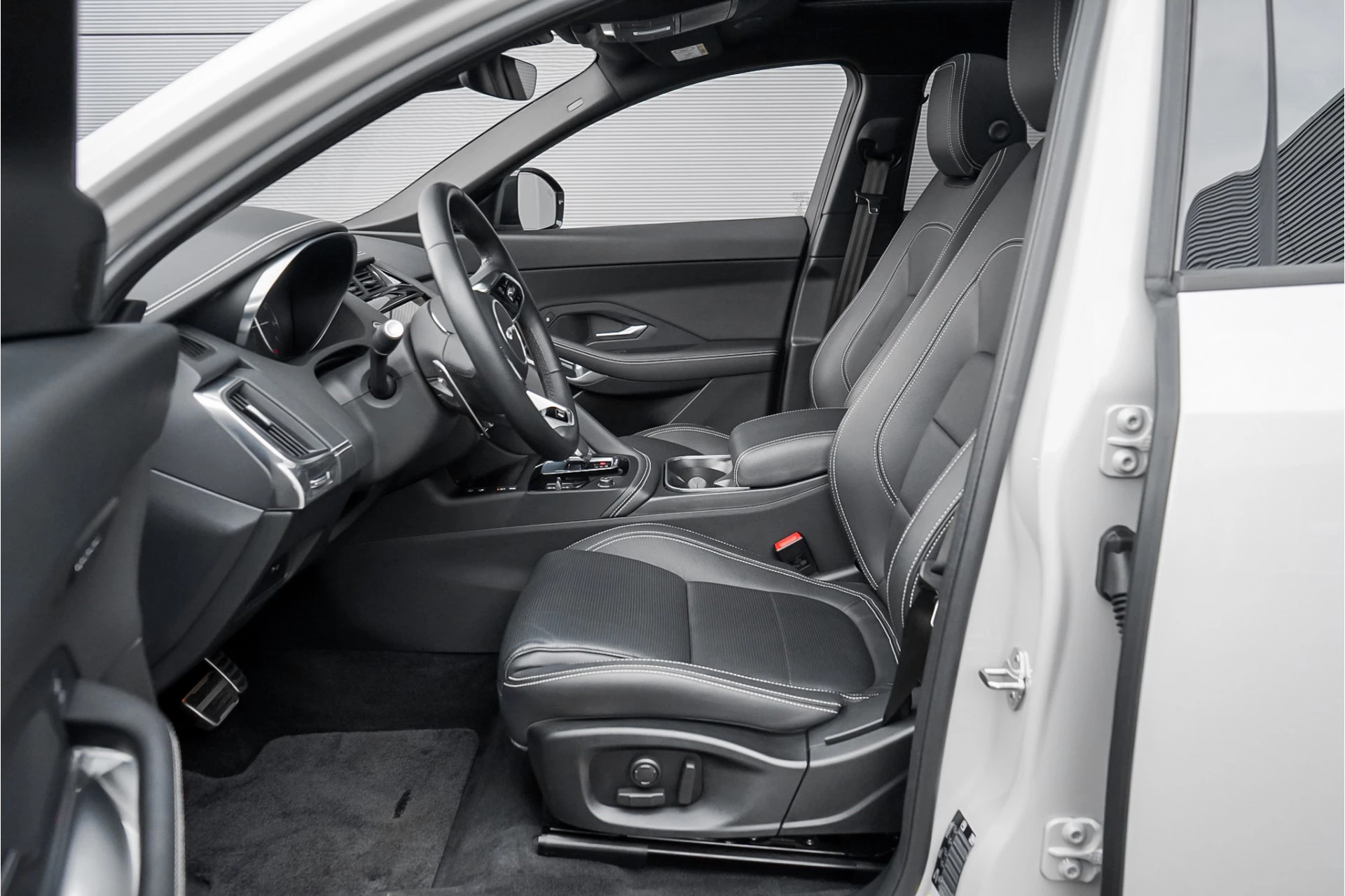 Hoofdafbeelding Jaguar E-PACE