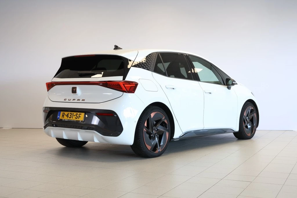 Hoofdafbeelding CUPRA Born