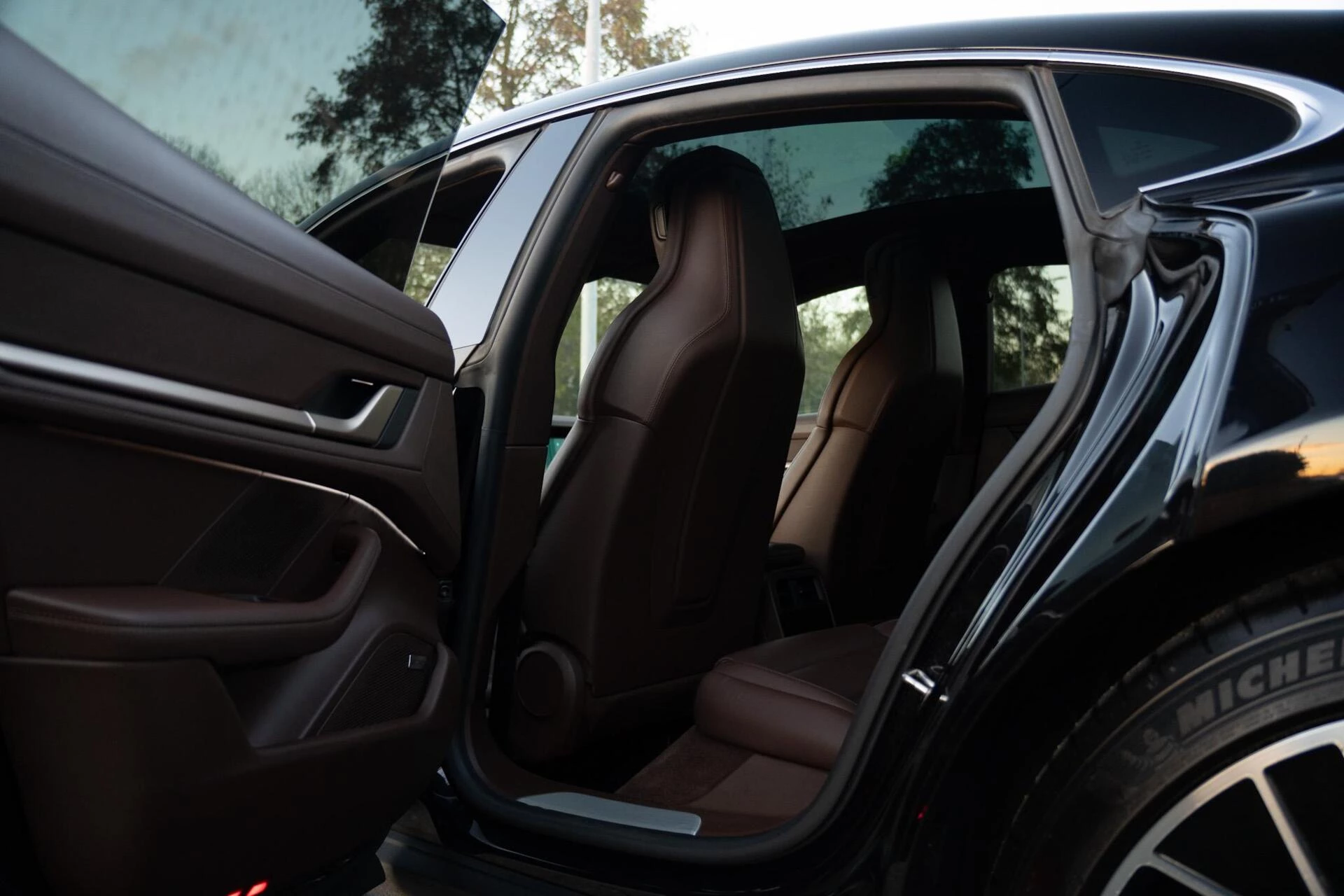 Hoofdafbeelding Porsche Taycan