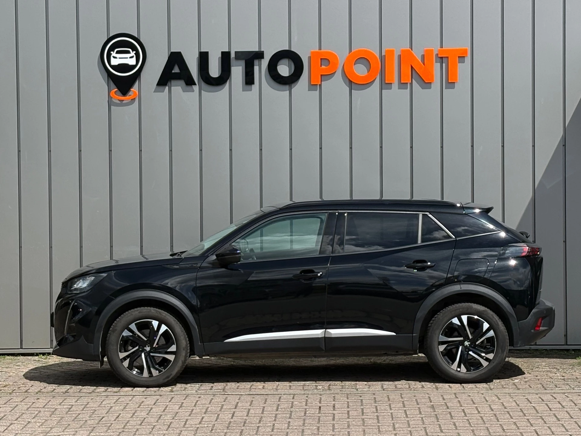 Hoofdafbeelding Peugeot e-2008