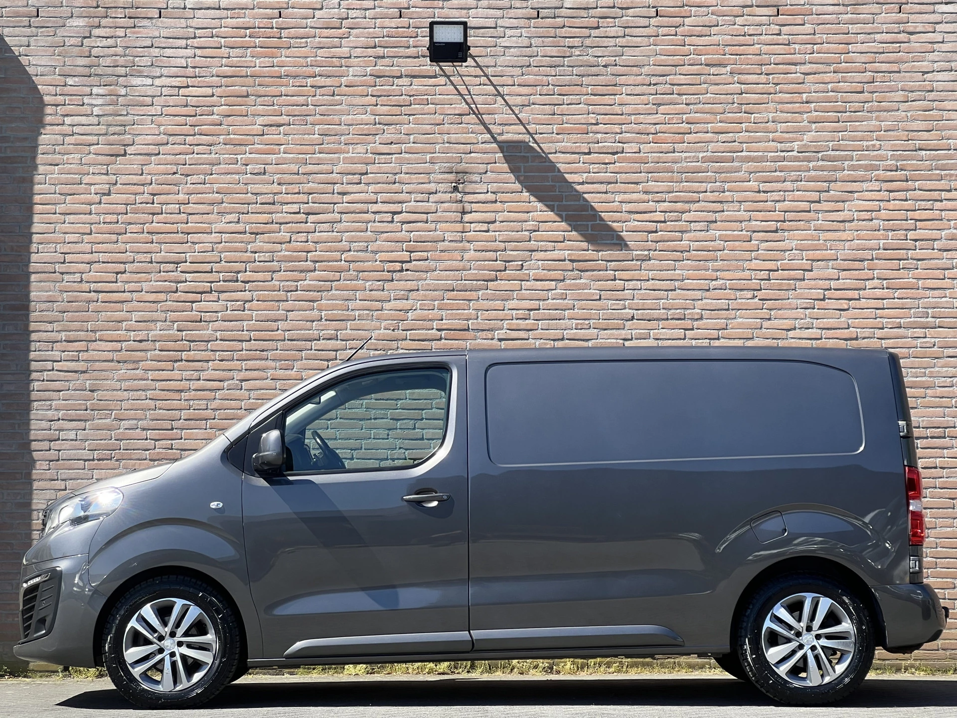 Hoofdafbeelding Peugeot Expert