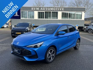 MG MG3 Hybrid+ 1.5 Hybrid+ Luxury KEYLESS| 4000KM!!| VAN €22.900,- NU VOOR SLECHTS €18.877,- Uw LENTEVOORDEEL €4.023,- |DODE HOEK SENSOR| RONDOMZICHT CAMERA| FABRIEKSGARANTIE T/M 2031| STOEL + STUURVERWARMING|