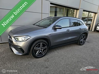 Hoofdafbeelding Mercedes-Benz GLA Mercedes GLA-klasse 250 e AMG Line Panorama/Night/Sfeer/Camera