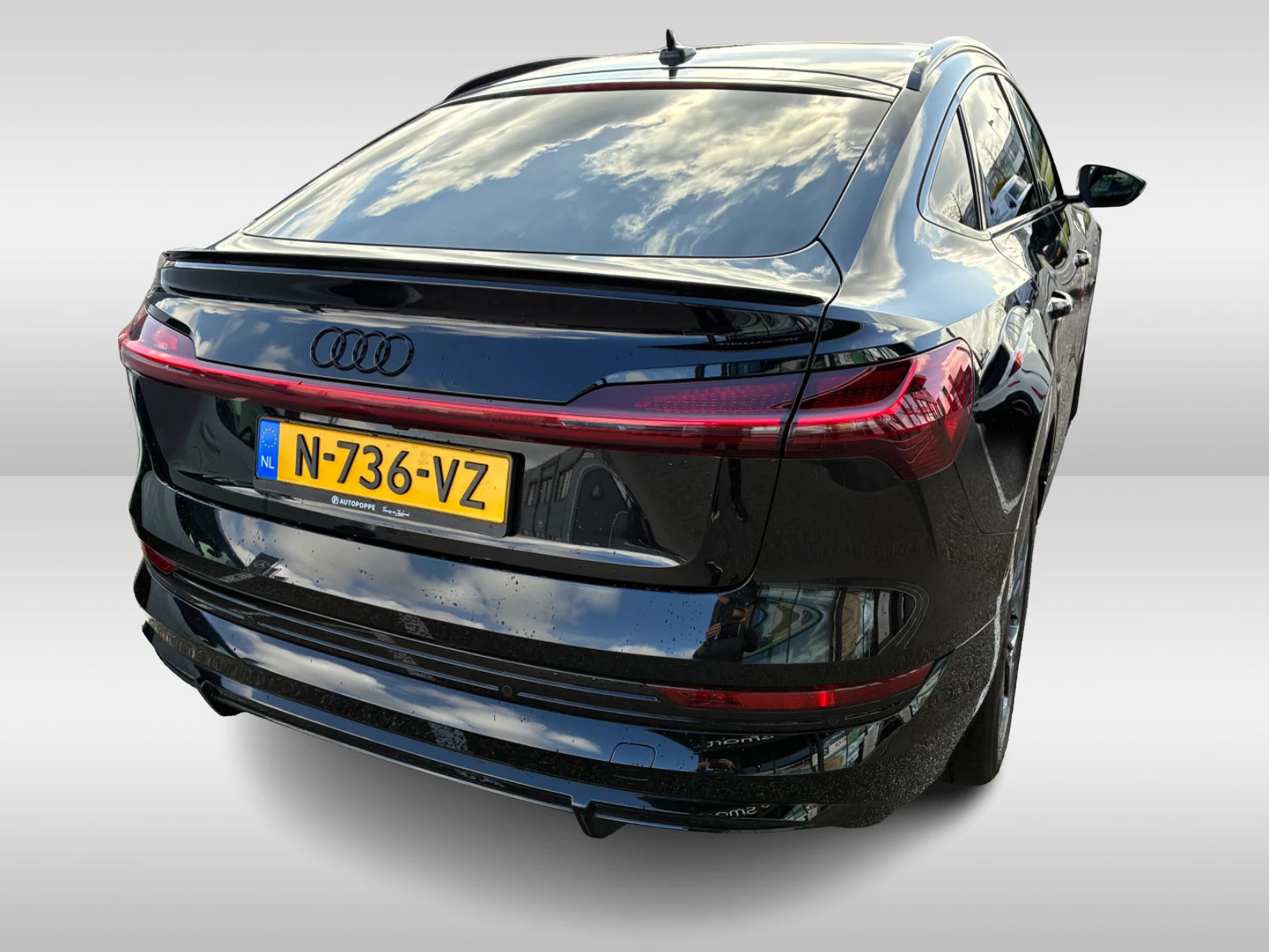 Hoofdafbeelding Audi e-tron