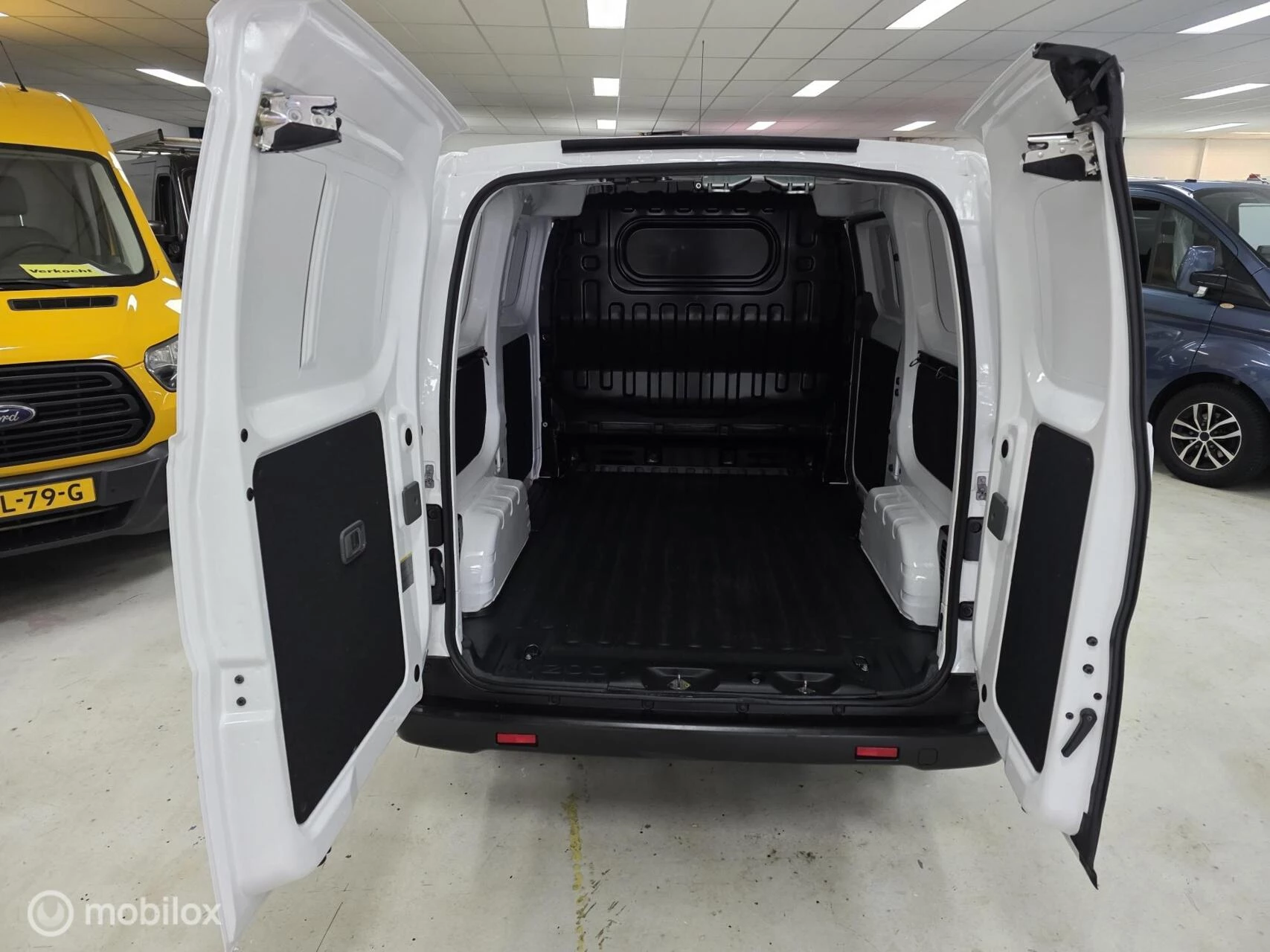 Hoofdafbeelding Nissan NV200