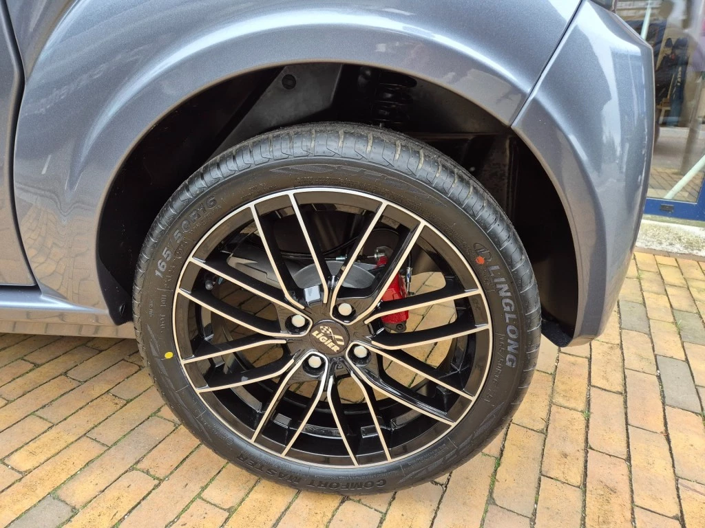 Hoofdafbeelding Ligier Myli