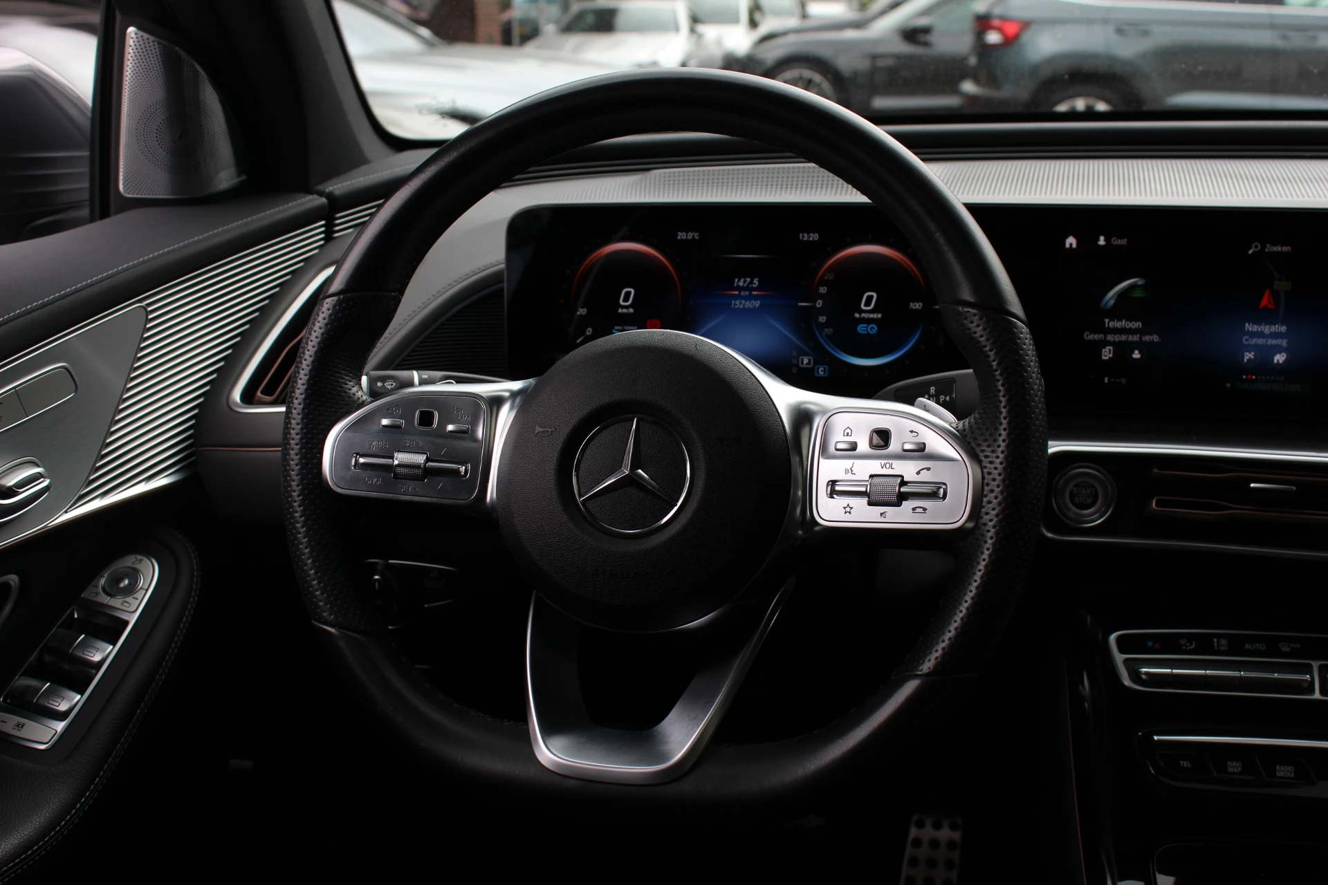 Hoofdafbeelding Mercedes-Benz EQC
