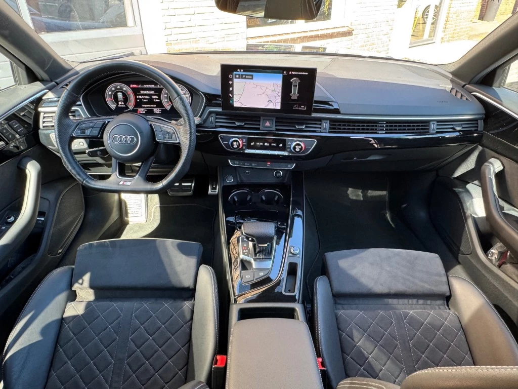 Hoofdafbeelding Audi A4