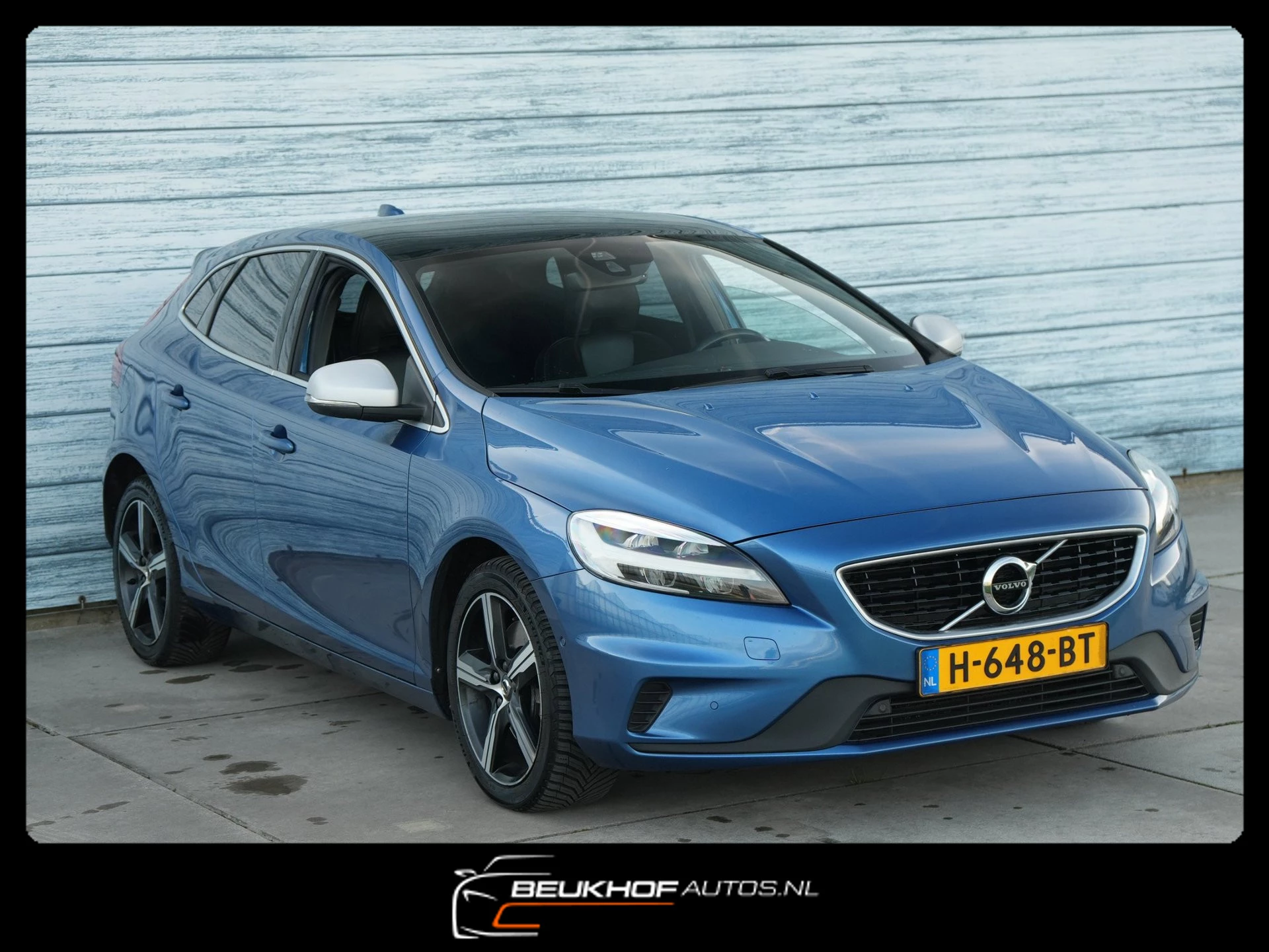 Hoofdafbeelding Volvo V40