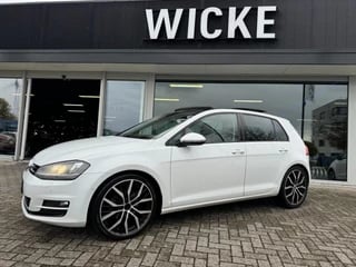 Volkswagen Golf 1.4 TSI Highline DSG Panorama Navi Leder Massage Xenon