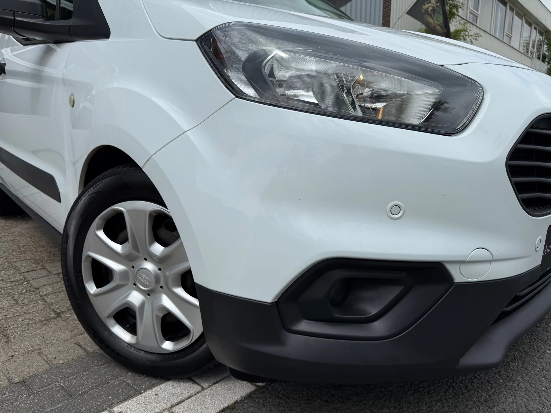 Hoofdafbeelding Ford Transit Courier