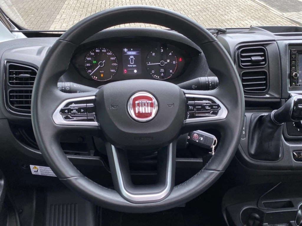 Hoofdafbeelding Adria Coral Supreme 670 Dc Queensbed E&p L