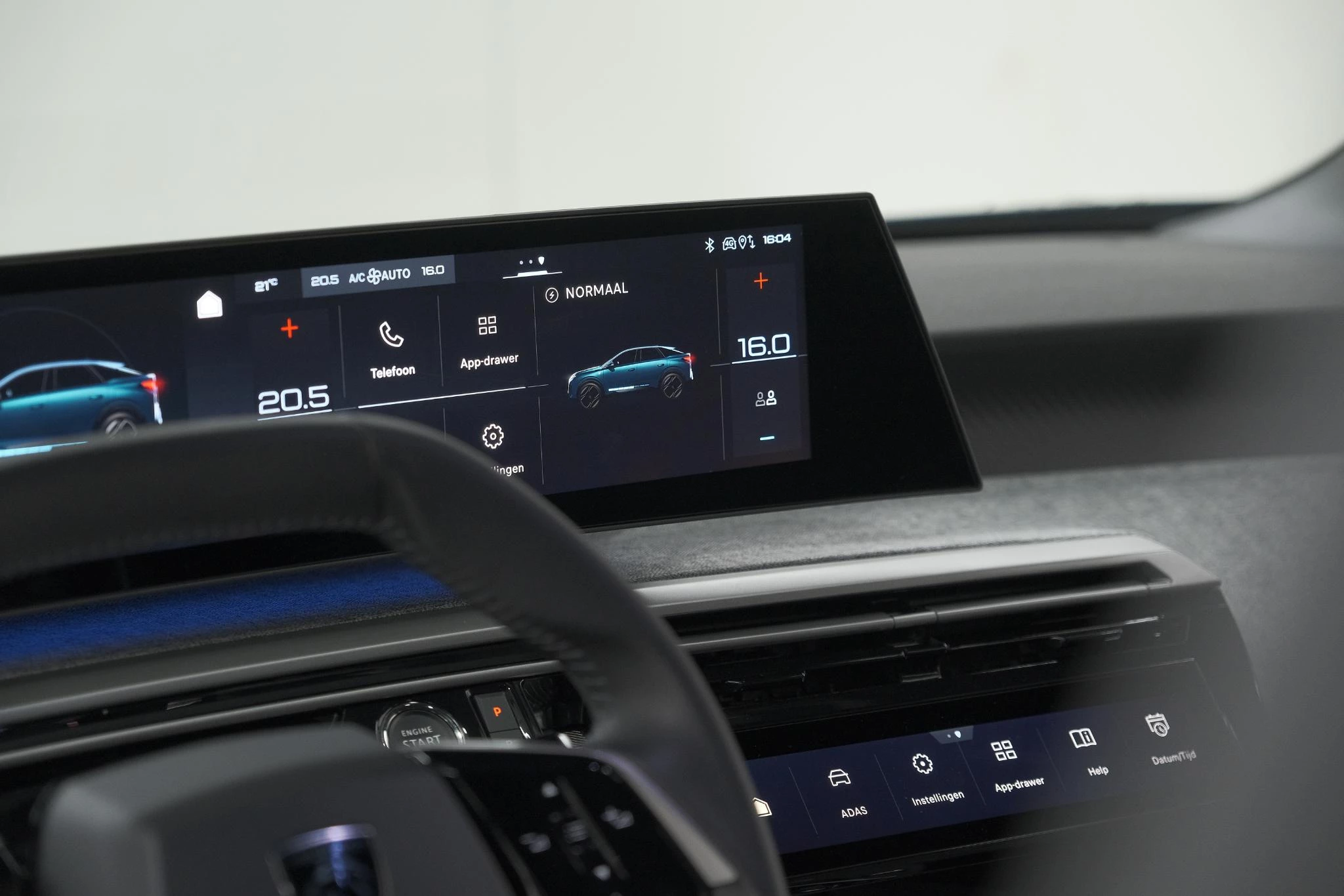 Hoofdafbeelding Peugeot e-3008