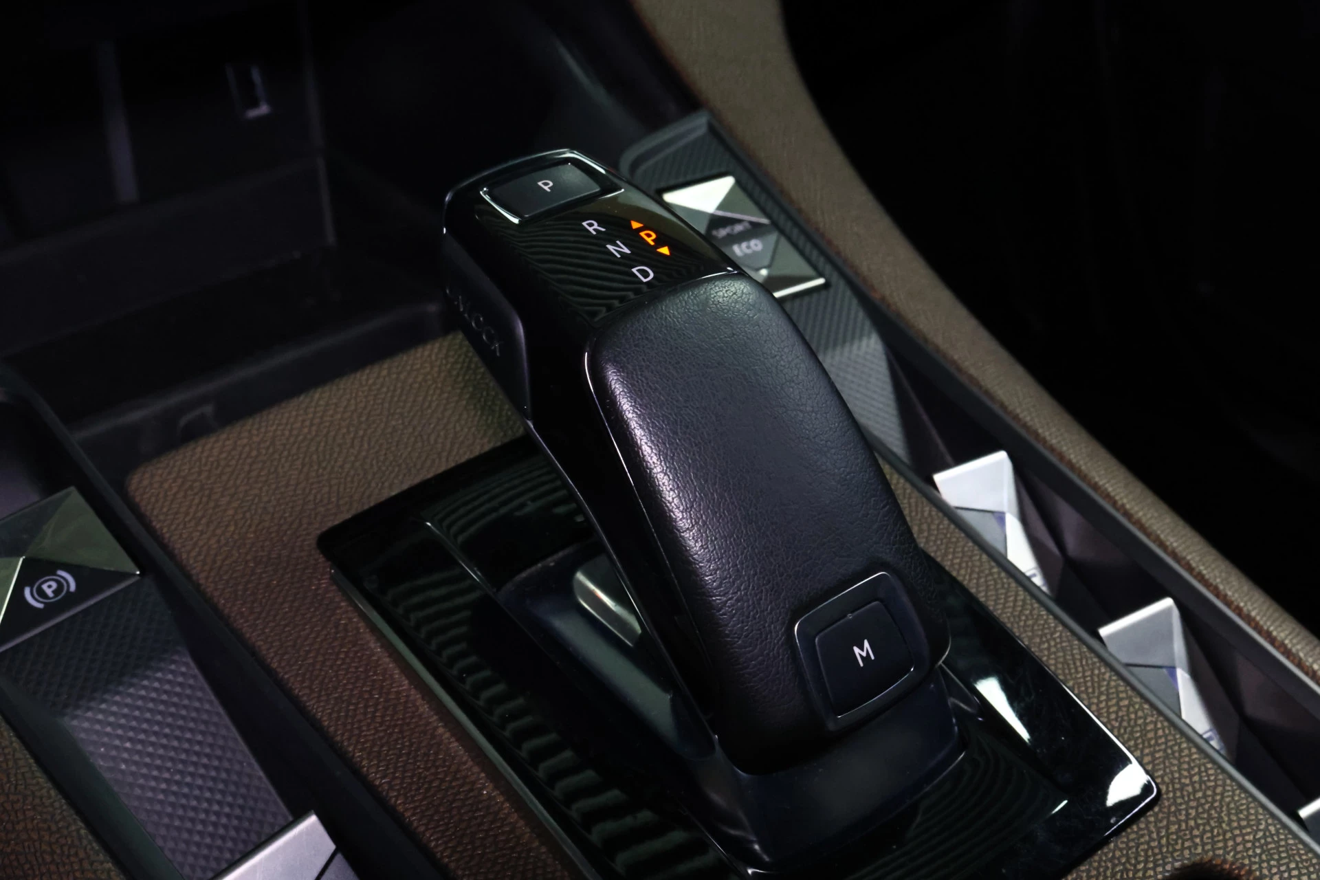 Hoofdafbeelding DS DS 7