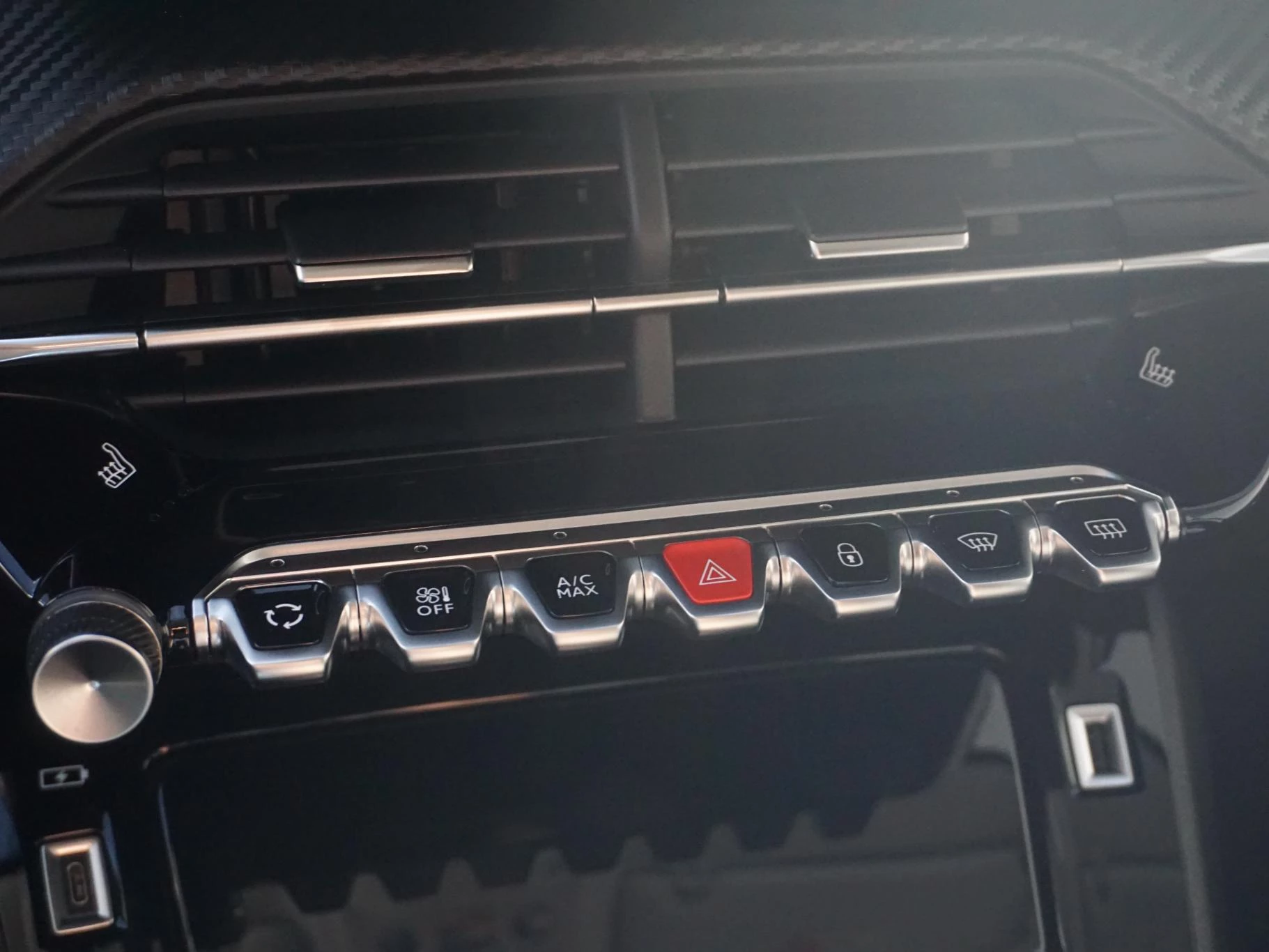 Hoofdafbeelding Peugeot e-208