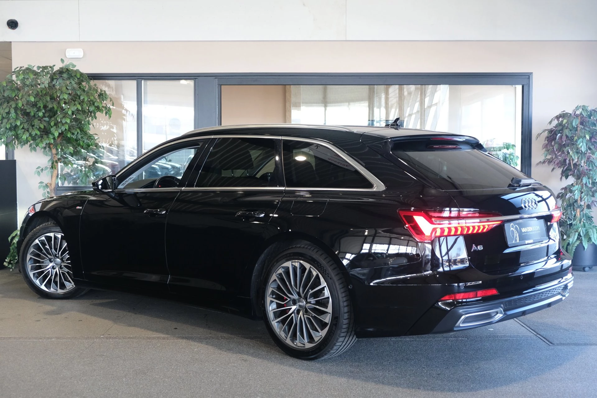 Hoofdafbeelding Audi A6